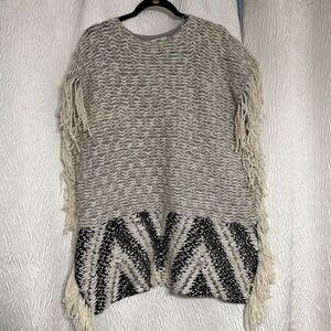 Bar lll Poncho Cape Sweater S/M Beige Black Wool Blend Diamond Pattern Fringe
